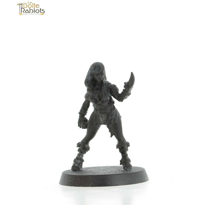 3D figurine 28mm Jeux de Rôle/9th age/Cthulu-Amazone