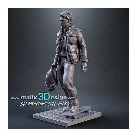 Mc Fly Back to the futur figurine impression 3D résine  18cm  (non peint)