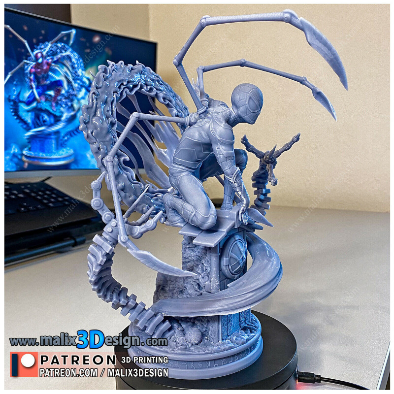 Spider man no way home figurine impression 3D  résine taille 18 cm  (non peint)