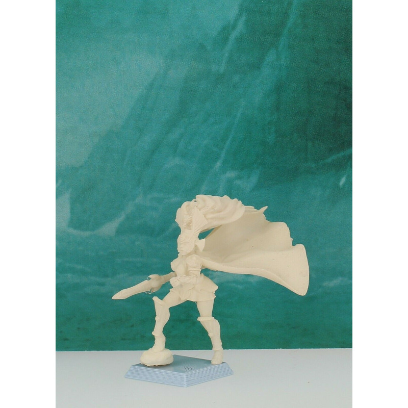 Figurines Elfes Ghamak – Grâce, Précision et Puissance Magique

