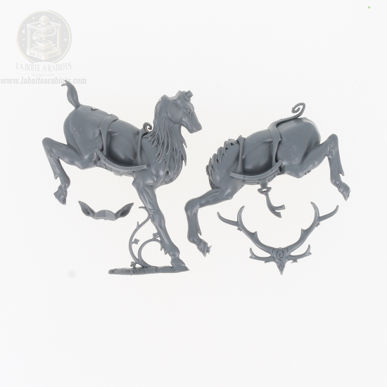 The Old World - Cavaliers Sauvages -  