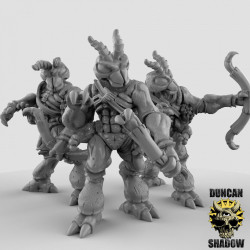 Duncan Shadow - Thri-Kreen with bows   (2)